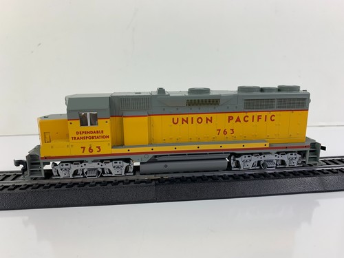 Kato 02e gp35 - ho, up